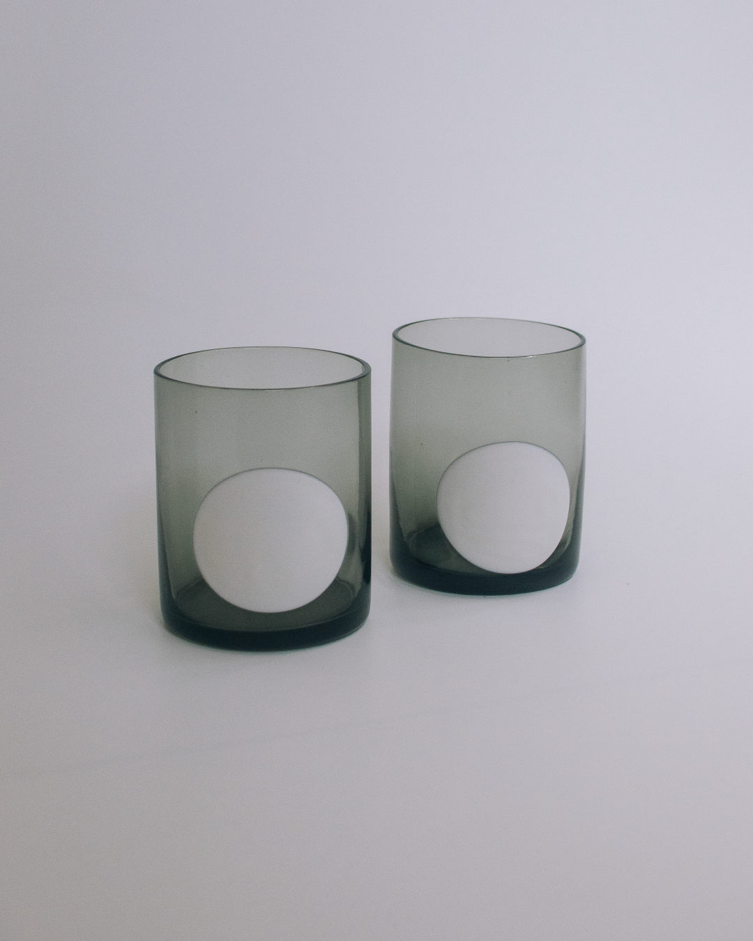 luoro 圓點灰黑色藝術玻璃杯