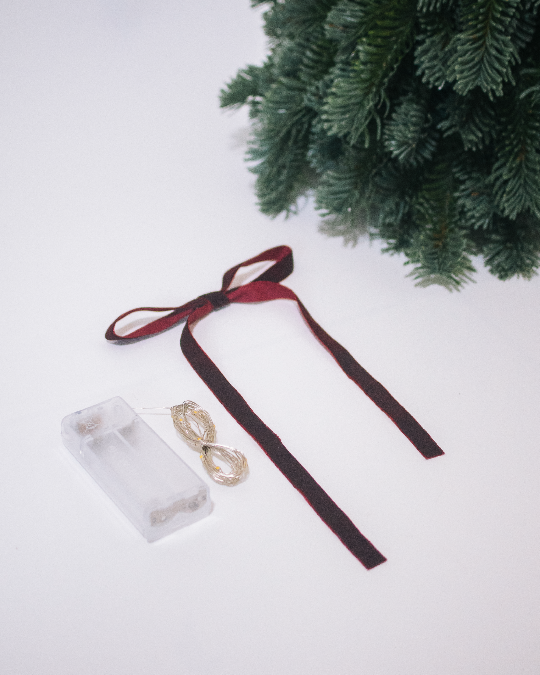 noble fir 仿真諾貝松聖誕小樹 30cm(附贈燈串、緞帶蝴蝶結)