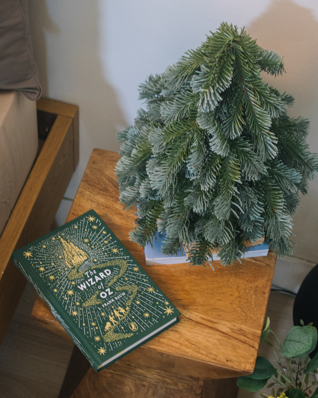 noble fir 仿真諾貝松聖誕小樹 30cm(附贈燈串、緞帶蝴蝶結)