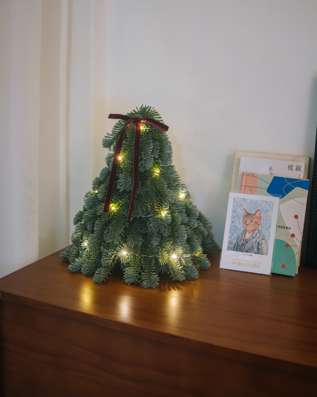 noble fir 仿真諾貝松聖誕小樹 30cm(附贈燈串、緞帶蝴蝶結)