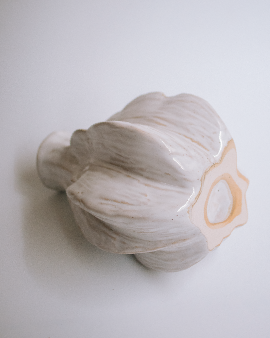 patung 立體紋路陶瓷花器 火焰果造型