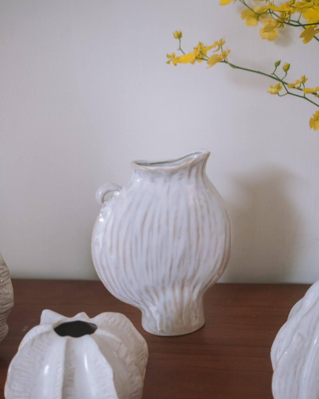 patung 立體紋路陶瓷花器 扁壺造型