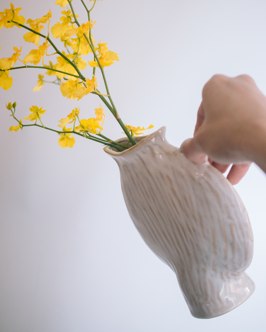 patung 立體紋路陶瓷花器 扁壺造型