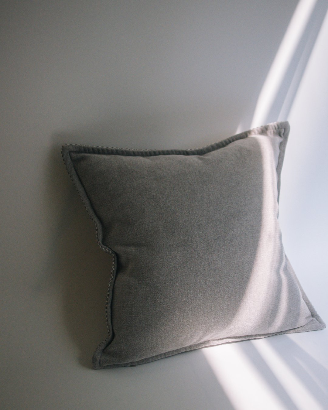 punti 圓點點針織抱枕 - surround co., ltd.