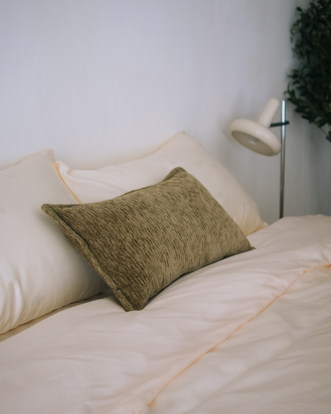 rimu 綠意雪尼爾絨面抱枕腰枕 含枕芯