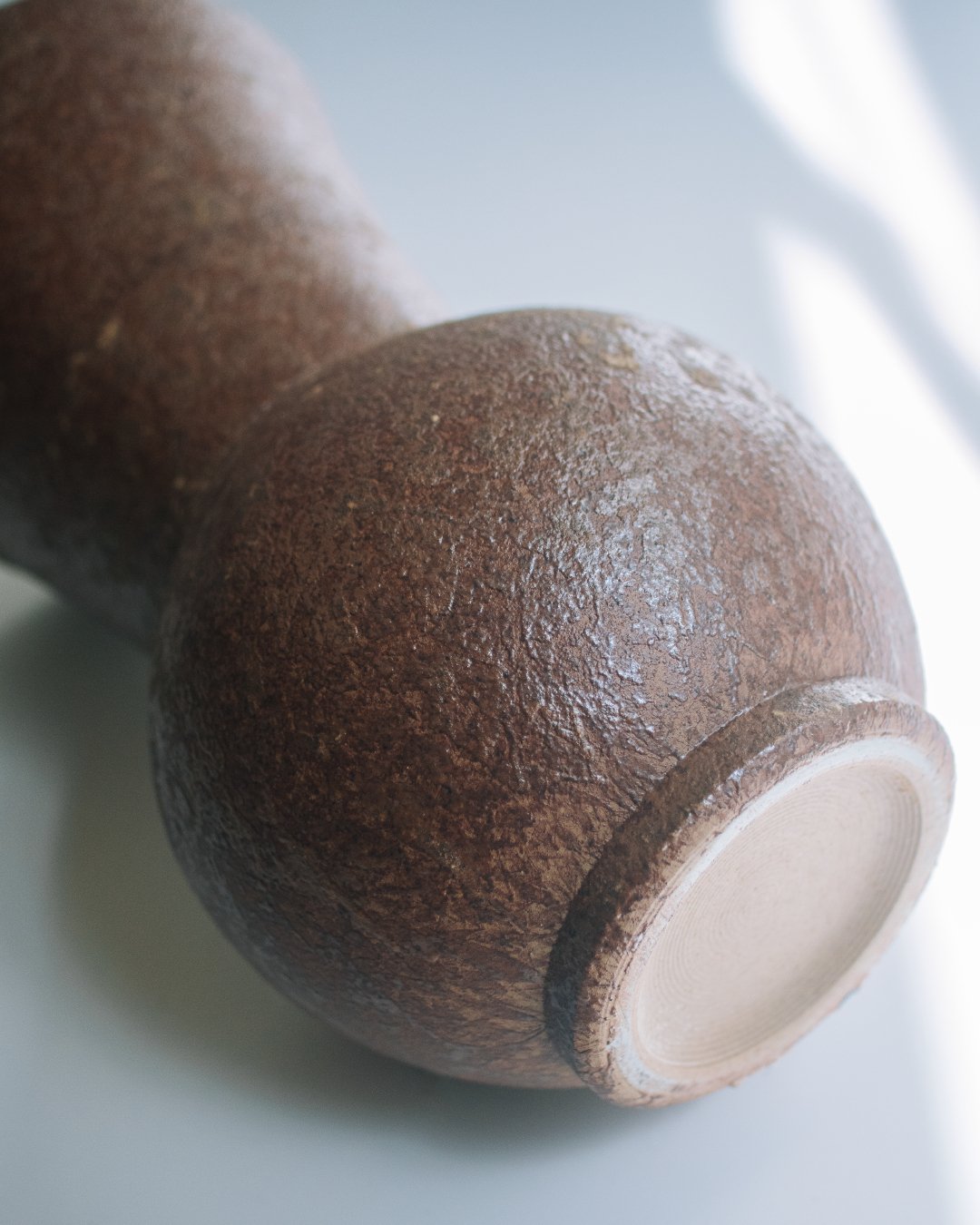 ruoste 銹面粗陶花瓶 - surround co., ltd.