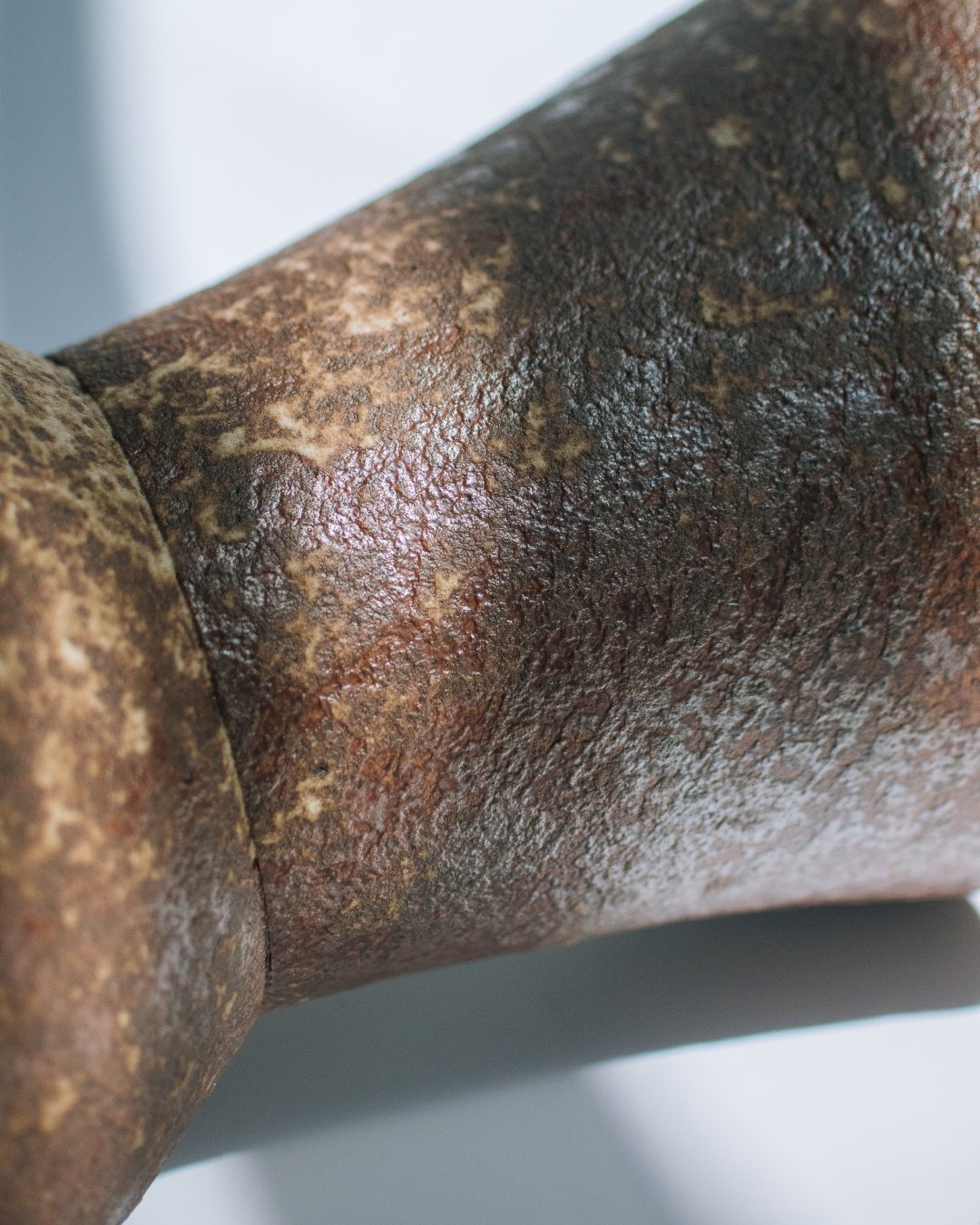 ruoste 粗陶花瓶 - surround