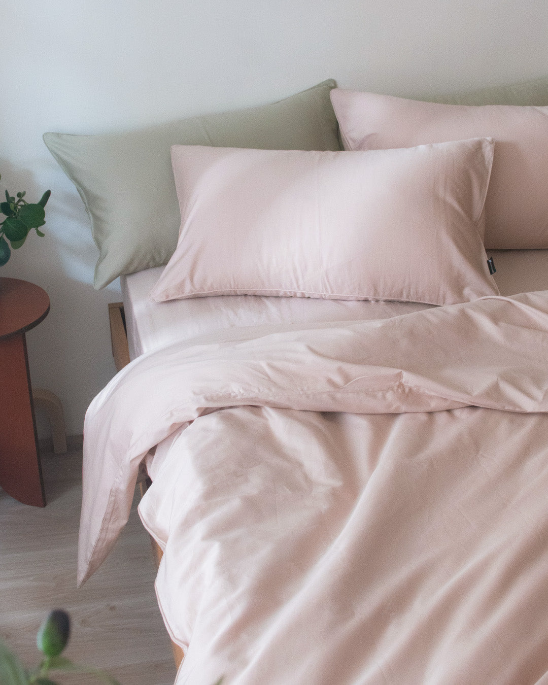 春季新品 almond milk beige 杏奶色・300織絲緞棉床包四件組