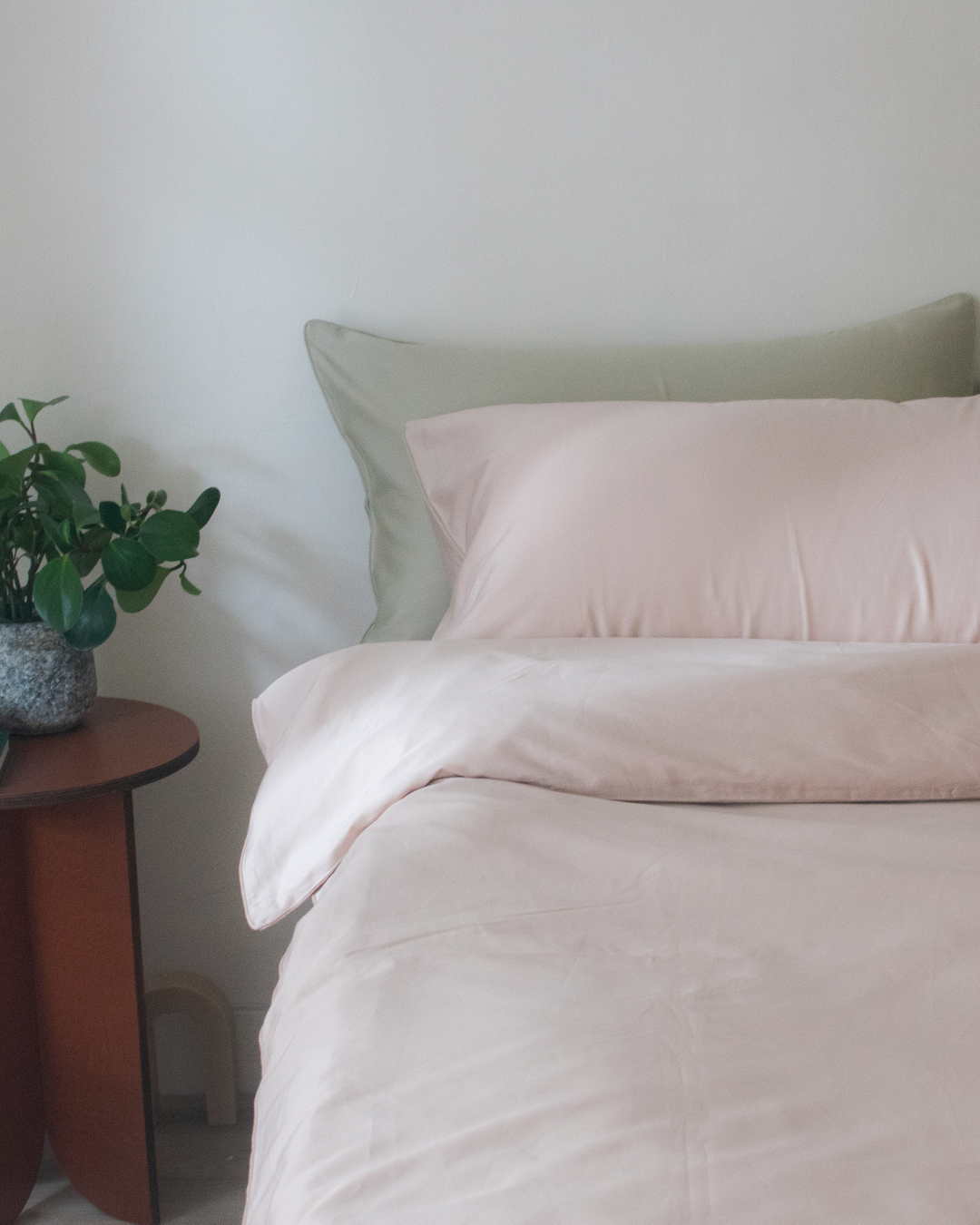 春季新品 almond milk beige 杏奶色・300織絲緞棉床包四件組